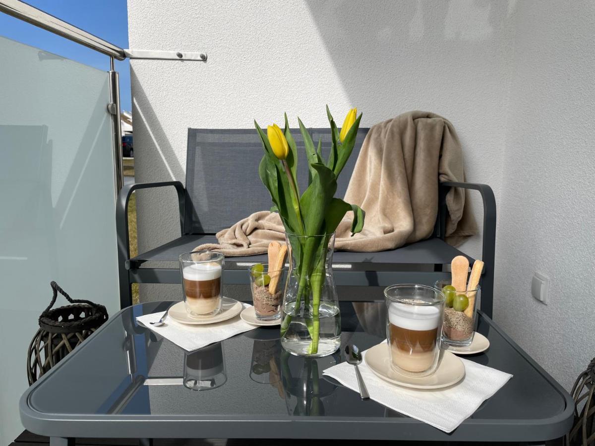 Sunset Resort Apartament Dziesiatka Przy Plazy Grzybowo  Exteriör bild
